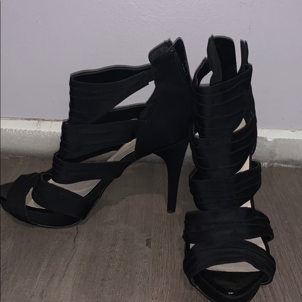 Alesya heels